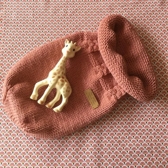 Kit tricot bébé : trousseau de naissance à tricoter Kit tricot bébé : trousseau de naissance à tricoter