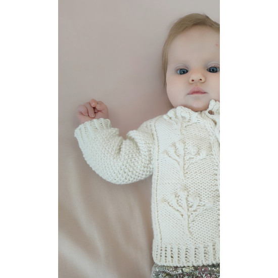 Kit "je tricote le gilet bébé pour aller au bal" Kit "je tricote le gilet bébé pour aller au bal"