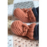 Kit à tricoter : les Chaussons qui tiennent aux petons Kit à tricoter : les Chaussons qui tiennent aux petons