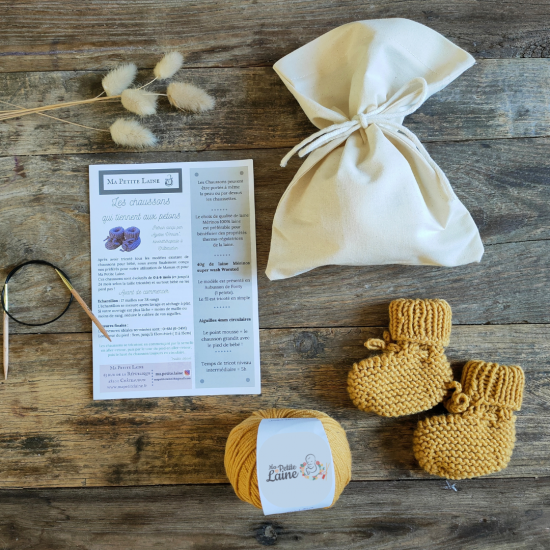 Kit à tricoter : les Chaussons qui tiennent aux petons Kit à tricoter : les Chaussons qui tiennent aux petons